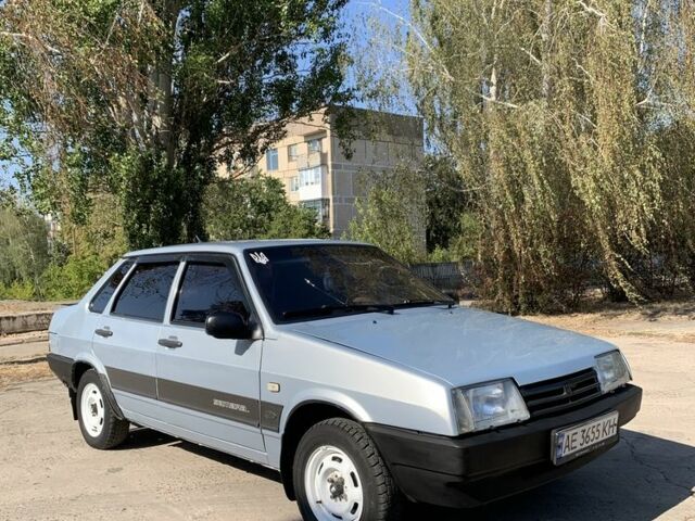 Серый ВАЗ 21099, объемом двигателя 1.5 л и пробегом 253 тыс. км за 2100 $, фото 5 на Automoto.ua