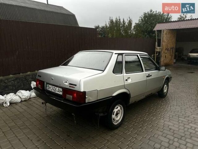 Серый ВАЗ 21099, объемом двигателя 1.5 л и пробегом 208 тыс. км за 750 $, фото 2 на Automoto.ua