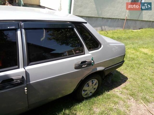 Серый ВАЗ 21099, объемом двигателя 1.5 л и пробегом 191 тыс. км за 1999 $, фото 6 на Automoto.ua