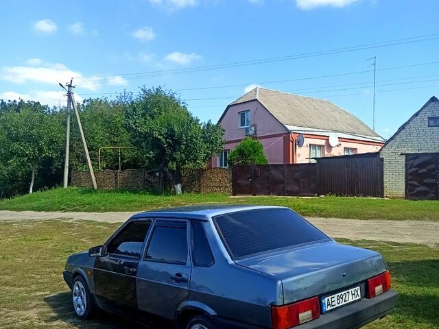 Серый ВАЗ 21099, объемом двигателя 1.5 л и пробегом 180 тыс. км за 1250 $, фото 3 на Automoto.ua