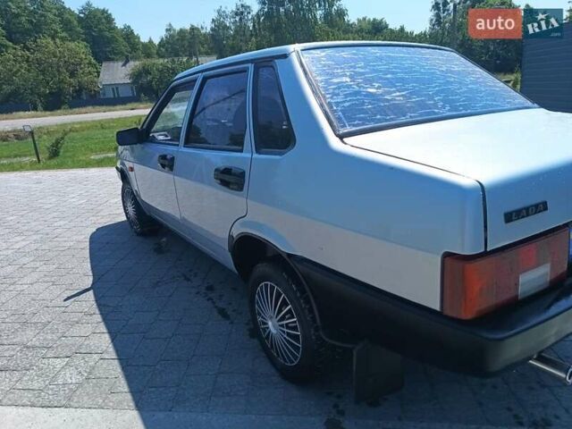 Сірий ВАЗ 21099, об'ємом двигуна 1.5 л та пробігом 191 тис. км за 1800 $, фото 1 на Automoto.ua
