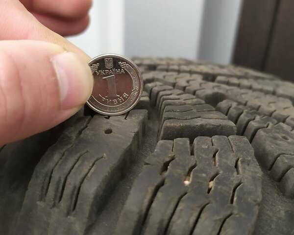 Серый ВАЗ 21099, объемом двигателя 1.5 л и пробегом 225 тыс. км за 2000 $, фото 4 на Automoto.ua