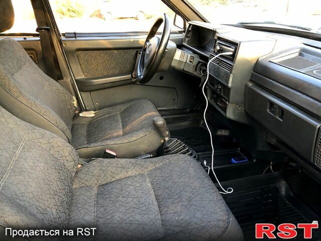 Серый ВАЗ 21099, объемом двигателя 1.5 л и пробегом 205 тыс. км за 950 $, фото 5 на Automoto.ua