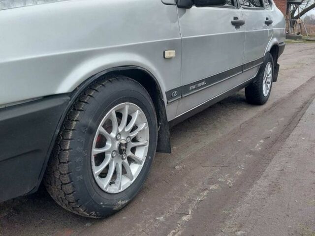 Серый ВАЗ 21099, объемом двигателя 1.5 л и пробегом 1 тыс. км за 1100 $, фото 5 на Automoto.ua
