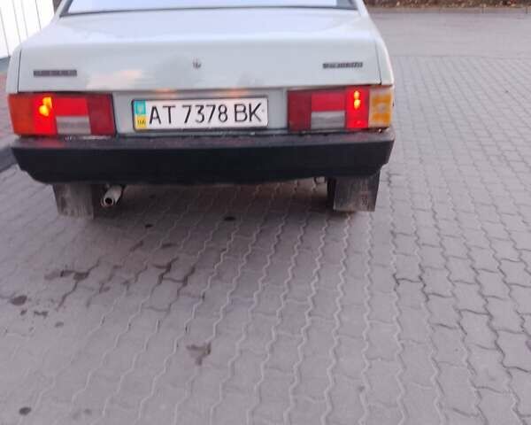 Серый ВАЗ 21099, объемом двигателя 1.5 л и пробегом 179 тыс. км за 1450 $, фото 2 на Automoto.ua