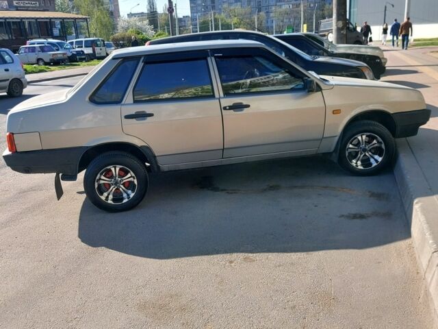 Сірий ВАЗ 21099, об'ємом двигуна 1.5 л та пробігом 199 тис. км за 1891 $, фото 6 на Automoto.ua