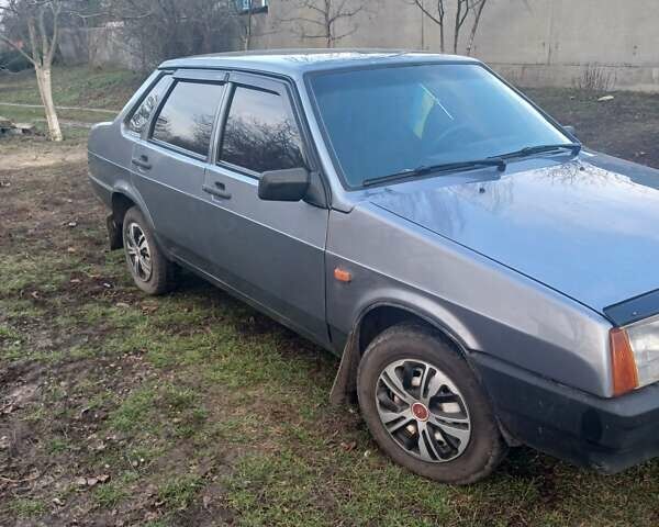 Серый ВАЗ 21099, объемом двигателя 1.5 л и пробегом 280 тыс. км за 2100 $, фото 1 на Automoto.ua