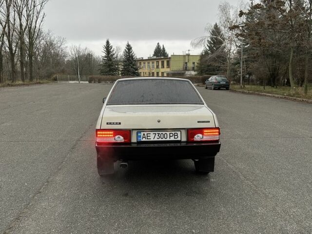 Серый ВАЗ 21099, объемом двигателя 1.5 л и пробегом 83 тыс. км за 3000 $, фото 5 на Automoto.ua