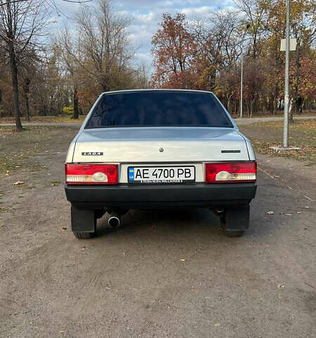 Серый ВАЗ 21099, объемом двигателя 1.5 л и пробегом 189 тыс. км за 3150 $, фото 4 на Automoto.ua