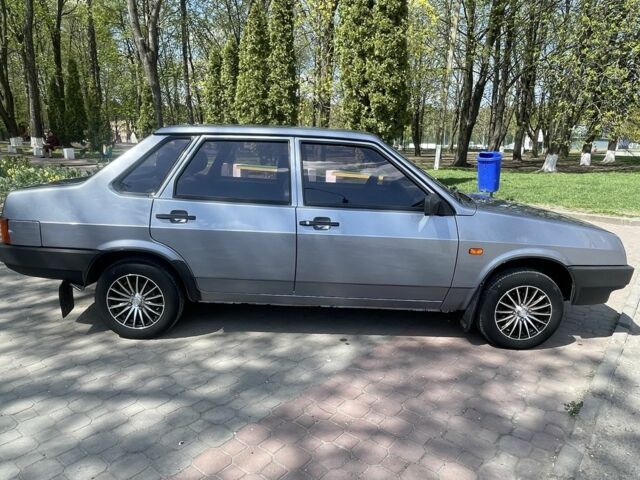 Серый ВАЗ 21099, объемом двигателя 1.5 л и пробегом 129 тыс. км за 2300 $, фото 2 на Automoto.ua