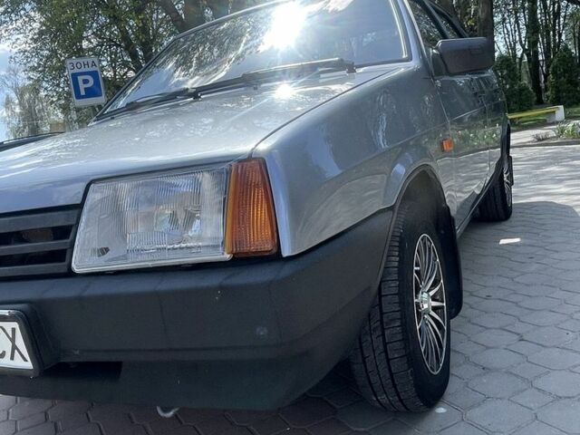 Серый ВАЗ 21099, объемом двигателя 1.5 л и пробегом 129 тыс. км за 2300 $, фото 6 на Automoto.ua