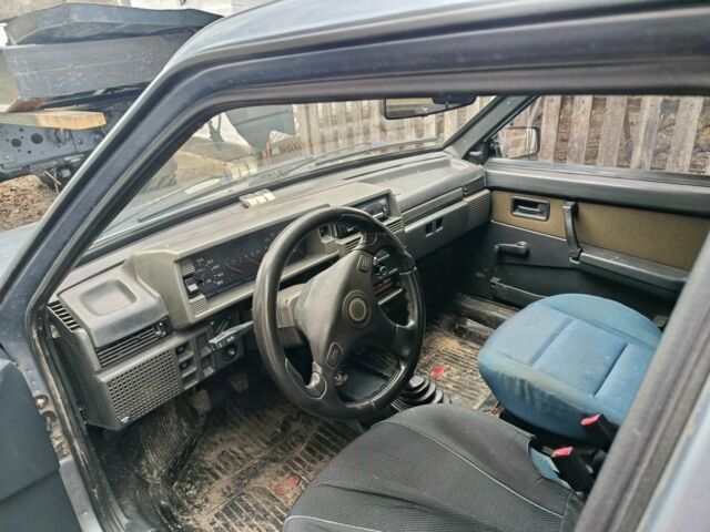 Сірий ВАЗ 21099, об'ємом двигуна 0 л та пробігом 170 тис. км за 1450 $, фото 4 на Automoto.ua