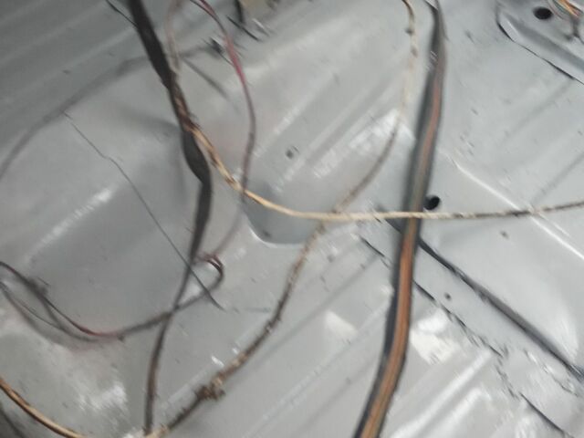 Серый ВАЗ 21099, объемом двигателя 1.5 л и пробегом 150 тыс. км за 2250 $, фото 4 на Automoto.ua