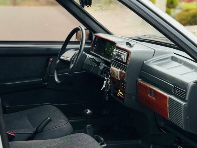 Сірий ВАЗ 21099, об'ємом двигуна 1.5 л та пробігом 93 тис. км за 1950 $, фото 7 на Automoto.ua