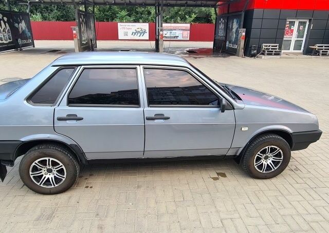 ВАЗ 21099 2006 в Херсоне на Automoto.ua Серый ВАЗ 21099, объемом двигателя 1.5 л и пробегом 200 тыс. км за 1700 $, фото 6 на Automoto.ua