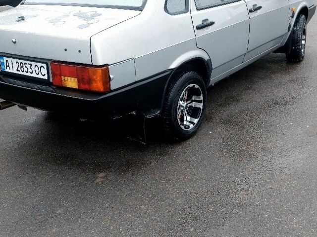 Серый ВАЗ 21099, объемом двигателя 1.5 л и пробегом 220 тыс. км за 1909 $, фото 4 на Automoto.ua