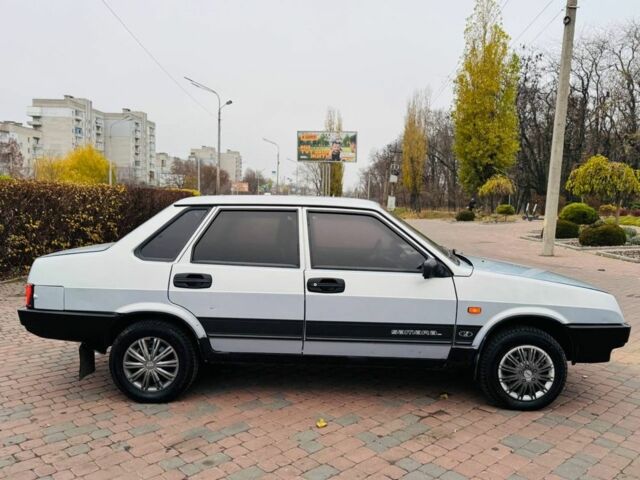 Сірий ВАЗ 21099, об'ємом двигуна 1.5 л та пробігом 93 тис. км за 1950 $, фото 6 на Automoto.ua