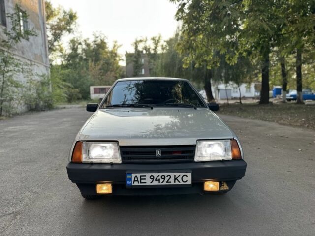 Серый ВАЗ 21099, объемом двигателя 1.5 л и пробегом 250 тыс. км за 2050 $, фото 1 на Automoto.ua