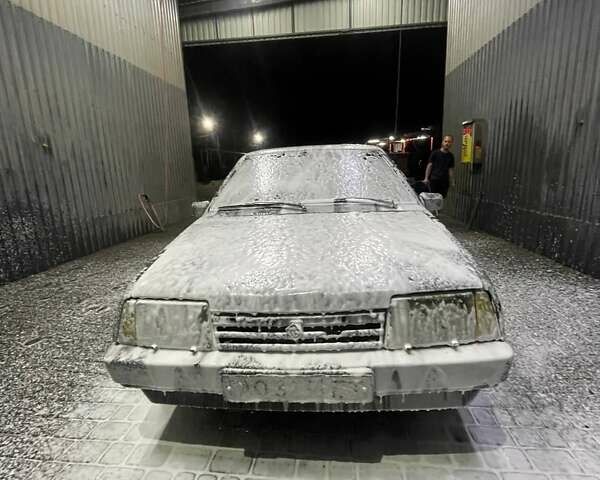Серый ВАЗ 21099, объемом двигателя 1.5 л и пробегом 262 тыс. км за 750 $, фото 3 на Automoto.ua