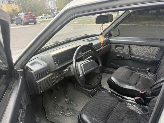 Сірий ВАЗ 21099, об'ємом двигуна 1.5 л та пробігом 185 тис. км за 1300 $, фото 3 на Automoto.ua