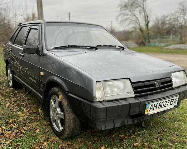 Серый ВАЗ 21099, объемом двигателя 1.5 л и пробегом 112 тыс. км за 1900 $, фото 1 на Automoto.ua