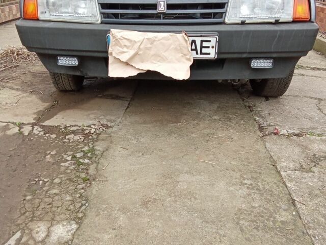 Серый ВАЗ 21099, объемом двигателя 1.5 л и пробегом 150 тыс. км за 2250 $, фото 6 на Automoto.ua