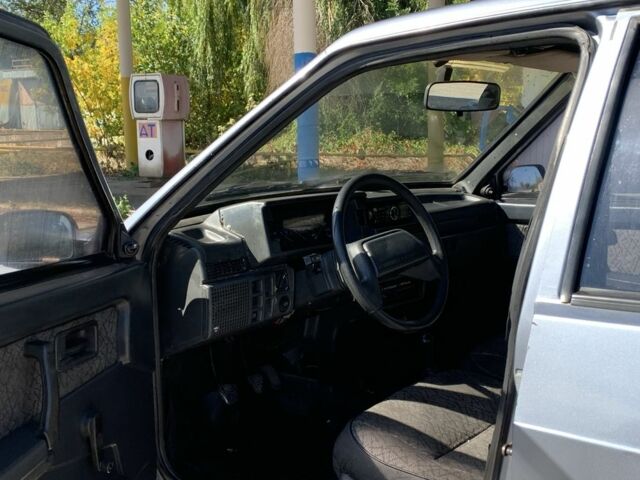 Серый ВАЗ 21099, объемом двигателя 1.5 л и пробегом 860 тыс. км за 999 $, фото 6 на Automoto.ua