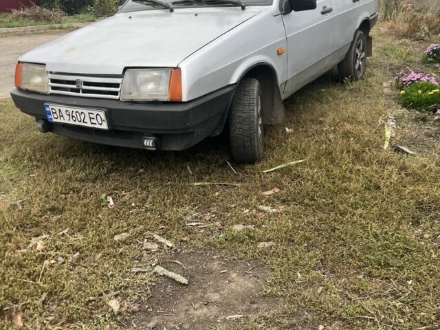 Серый ВАЗ 21099, объемом двигателя 1.5 л и пробегом 150 тыс. км за 1200 $, фото 1 на Automoto.ua