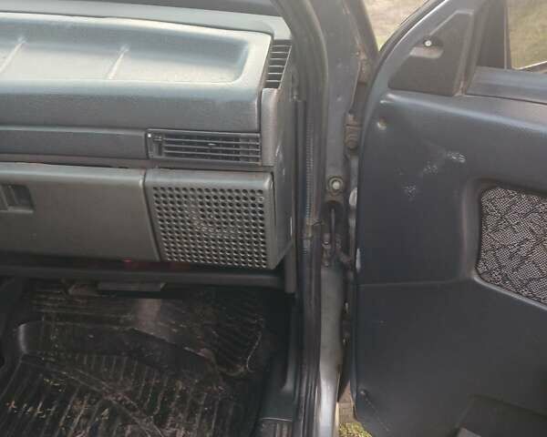 Серый ВАЗ 21099, объемом двигателя 1.5 л и пробегом 280 тыс. км за 2100 $, фото 9 на Automoto.ua