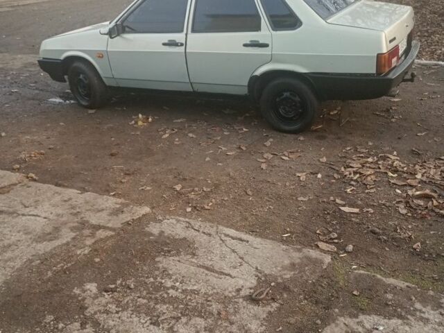 Серый ВАЗ 21099, объемом двигателя 1.6 л и пробегом 265 тыс. км за 1500 $, фото 5 на Automoto.ua