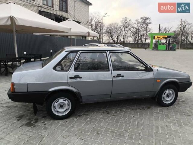 Серый ВАЗ 21099, объемом двигателя 1.5 л и пробегом 120 тыс. км за 2650 $, фото 6 на Automoto.ua