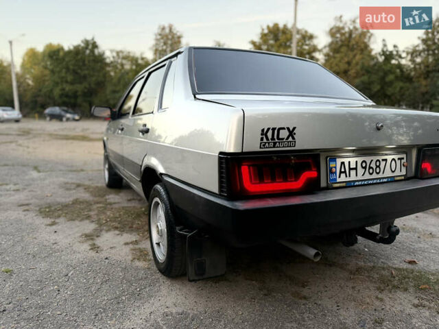 Серый ВАЗ 21099, объемом двигателя 1.5 л и пробегом 182 тыс. км за 1999 $, фото 4 на Automoto.ua