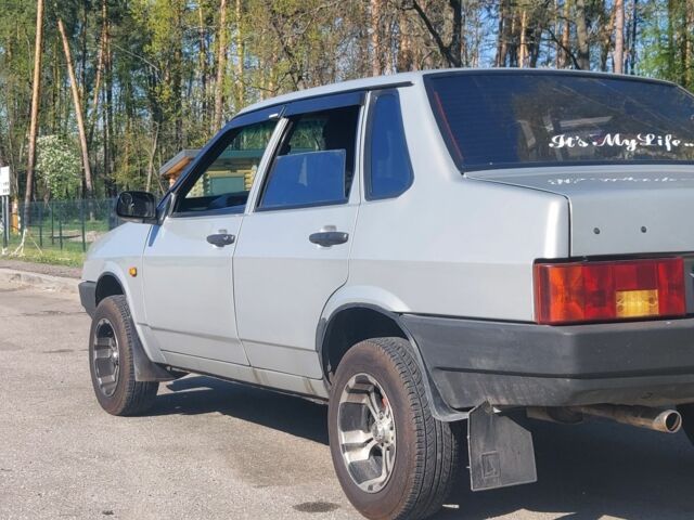 Сірий ВАЗ 21099, об'ємом двигуна 1.5 л та пробігом 199 тис. км за 1891 $, фото 3 на Automoto.ua