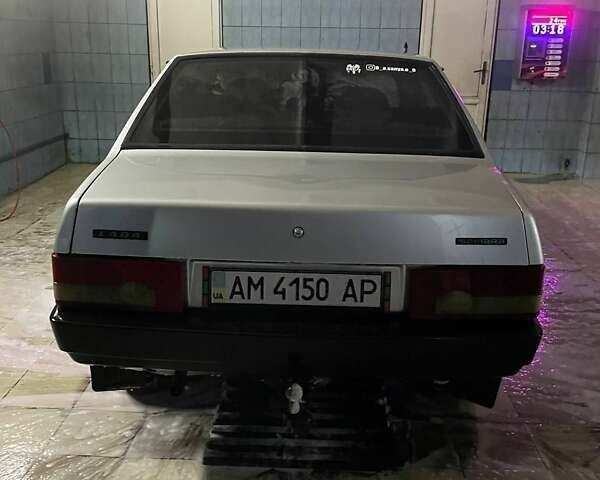 Серый ВАЗ 21099, объемом двигателя 1.5 л и пробегом 200 тыс. км за 2000 $, фото 1 на Automoto.ua