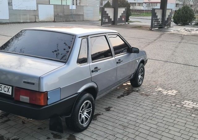 ВАЗ 21099 2006 в Херсоне на Automoto.ua Серый ВАЗ 21099, объемом двигателя 1.5 л и пробегом 200 тыс. км за 1700 $, фото 3 на Automoto.ua