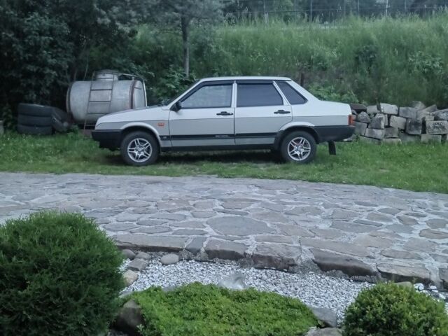 Сірий ВАЗ 21099, об'ємом двигуна 1.5 л та пробігом 130 тис. км за 2100 $, фото 1 на Automoto.ua