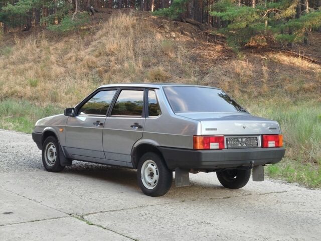 Сірий ВАЗ 21099, об'ємом двигуна 1.5 л та пробігом 180 тис. км за 1750 $, фото 3 на Automoto.ua