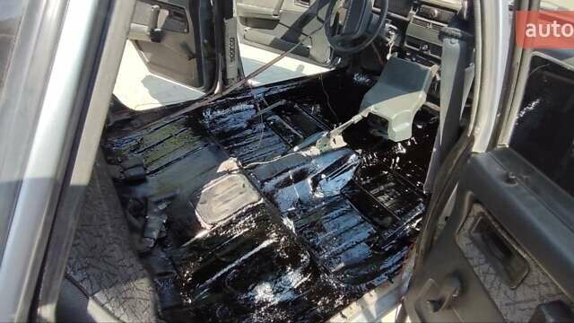 Серый ВАЗ 21099, объемом двигателя 1.5 л и пробегом 180 тыс. км за 1250 $, фото 2 на Automoto.ua