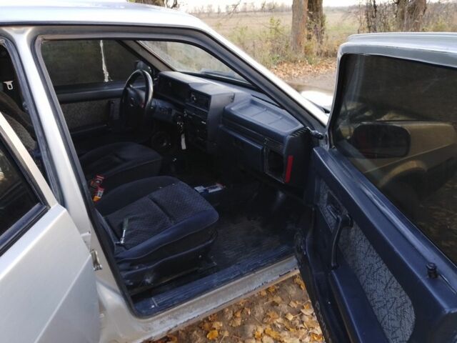 Сірий ВАЗ 21099, об'ємом двигуна 1.6 л та пробігом 50 тис. км за 1000 $, фото 5 на Automoto.ua