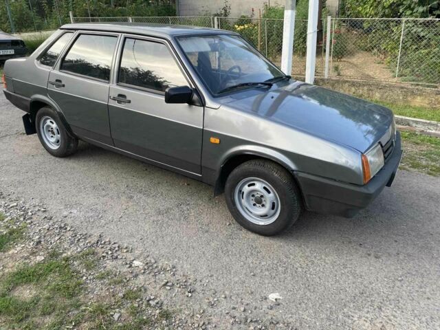 Серый ВАЗ 21099, объемом двигателя 0 л и пробегом 212 тыс. км за 1850 $, фото 3 на Automoto.ua
