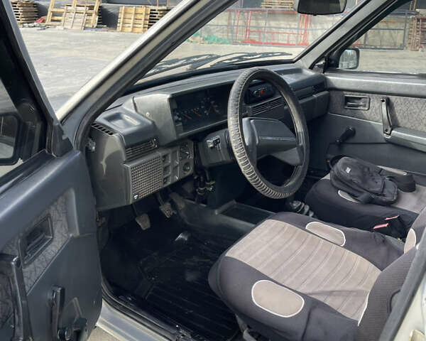ВАЗ 21099 2006 в Тернополе на Automoto.ua Серый ВАЗ 21099, объемом двигателя 1.6 л и пробегом 200 тыс. км за 1750 $, фото 24 на Automoto.ua
