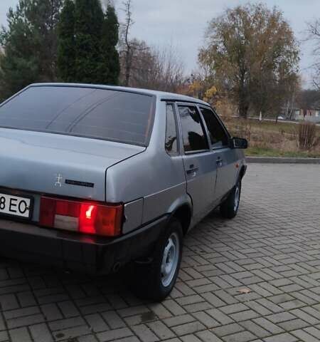 Серый ВАЗ 21099, объемом двигателя 1.5 л и пробегом 185 тыс. км за 1899 $, фото 4 на Automoto.ua