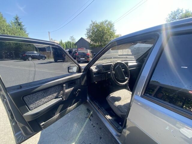 Сірий ВАЗ 21099, об'ємом двигуна 1.5 л та пробігом 180 тис. км за 1900 $, фото 4 на Automoto.ua