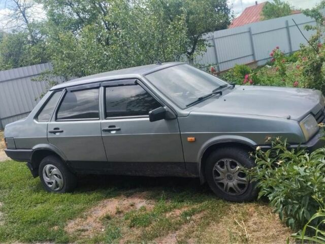 Серый ВАЗ 21099, объемом двигателя 1.5 л и пробегом 1000 тыс. км за 912 $, фото 1 на Automoto.ua