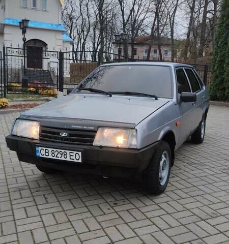 Серый ВАЗ 21099, объемом двигателя 1.5 л и пробегом 185 тыс. км за 1899 $, фото 1 на Automoto.ua