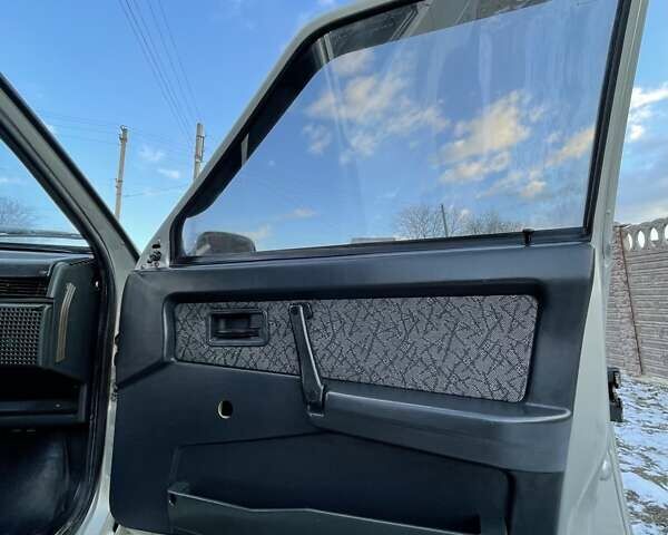 Сірий ВАЗ 21099, об'ємом двигуна 1.5 л та пробігом 184 тис. км за 1399 $, фото 16 на Automoto.ua