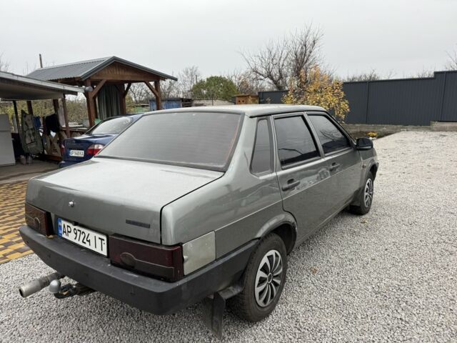 Серый ВАЗ 21099, объемом двигателя 1.5 л и пробегом 200 тыс. км за 999 $, фото 3 на Automoto.ua