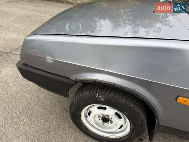 Сірий ВАЗ 21099, об'ємом двигуна 1.5 л та пробігом 80 тис. км за 1950 $, фото 15 на Automoto.ua