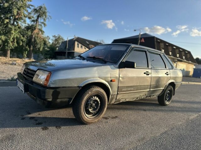 Серый ВАЗ 21099, объемом двигателя 1.5 л и пробегом 250 тыс. км за 1214 $, фото 7 на Automoto.ua