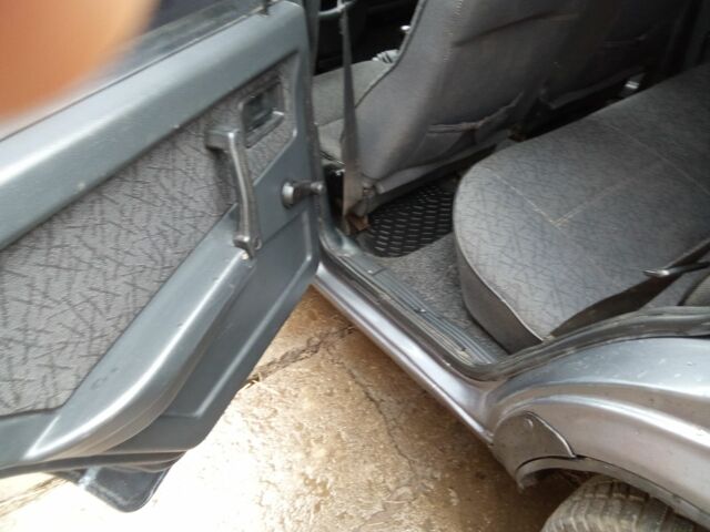 Серый ВАЗ 21099, объемом двигателя 1.5 л и пробегом 150 тыс. км за 2250 $, фото 9 на Automoto.ua